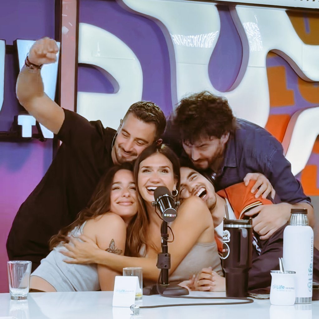 Los extraño😩✨❤️