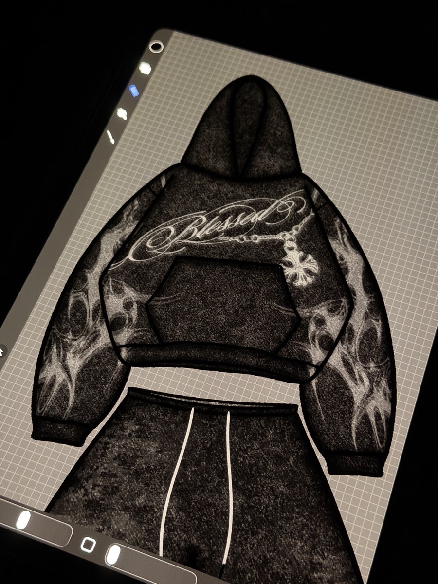 DELROSESHOP's tweet photo. POV: Making Mockups at 3AM 🌙when the world is quiet and the ideas finally hit. Building realistic clothing mockups layer by layer. Everything I used in this video is linked in my bio — or visit https://t.co/7MtfKcGwO1.  #mockupdesign #clothingmockup #clothingbrand #designproces https://t.co/u4Df9HGLla