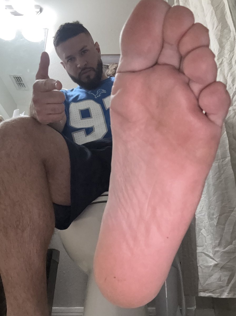 FindomDrew tweet media