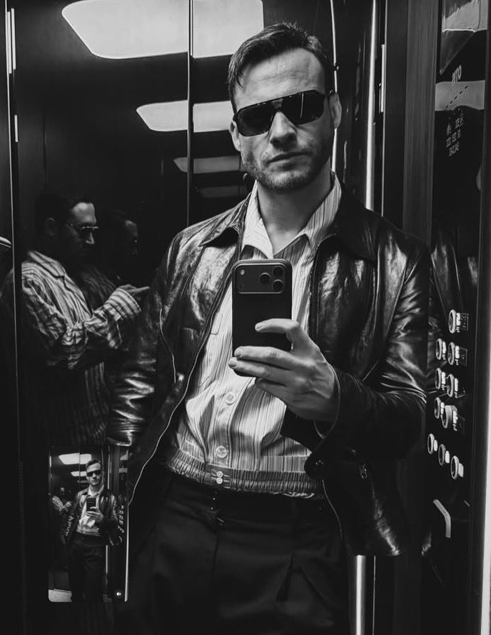 More Vibes in Milano this Last weekend 🫵🏻🇮🇹🫵🏻

<a href="/KeremBursin/">Kerem Bürsin (Mavi Tik ;)</a> 
#KeremBürsin