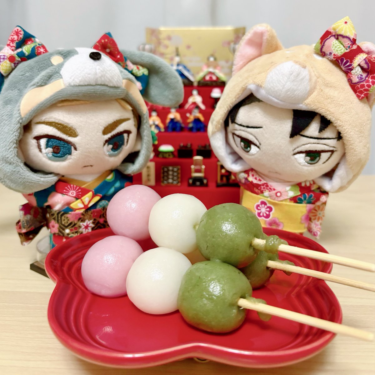 おひなたま🎎 ぱぴズまた窮屈な着物着せられてやだねぇ 遅くにスーパー