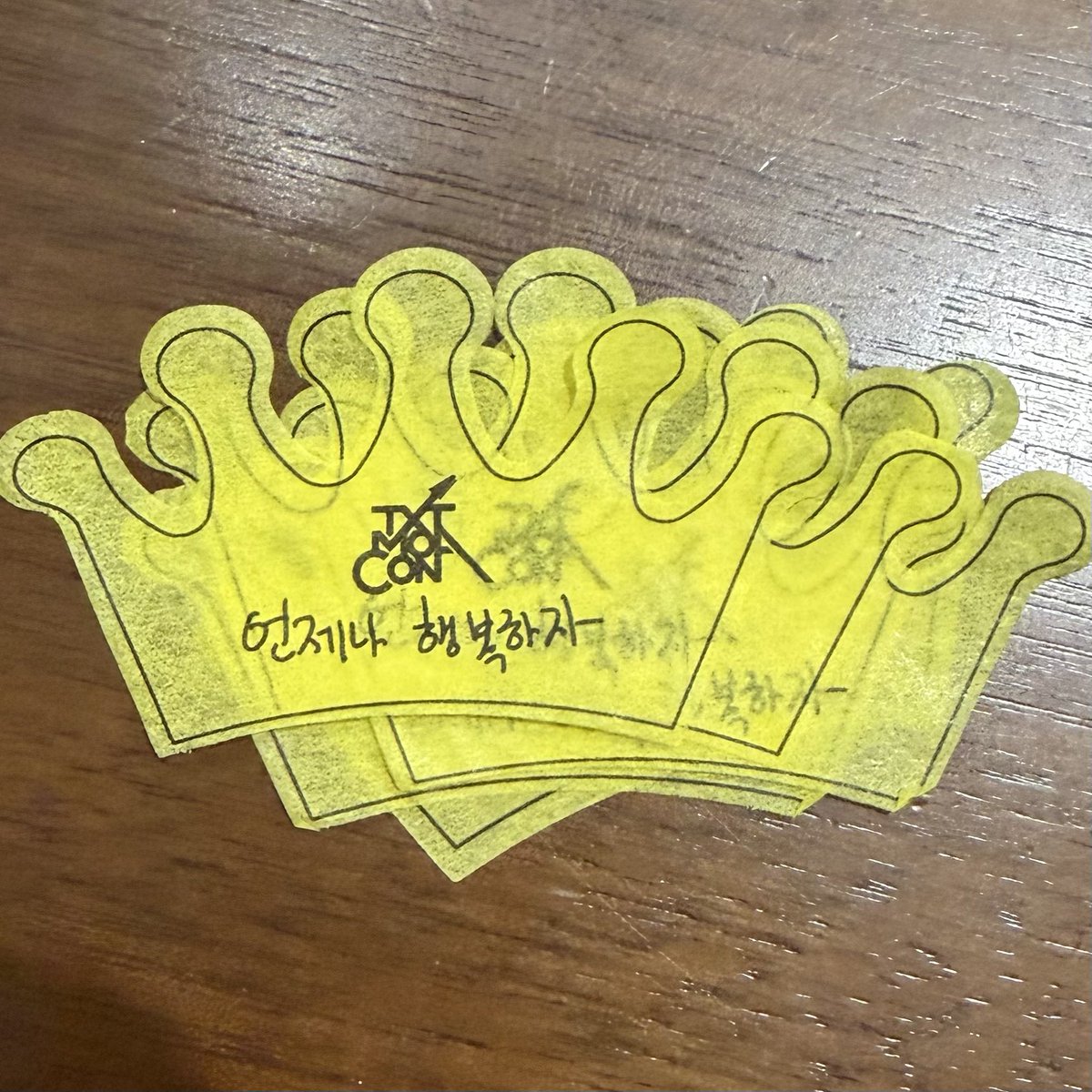 𝓨𝓙 tweet media