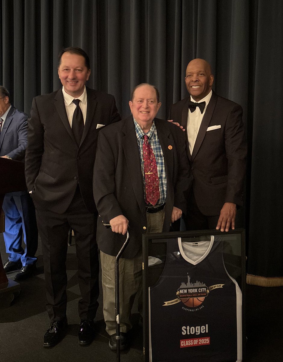 MetBasketballWriters tweet media