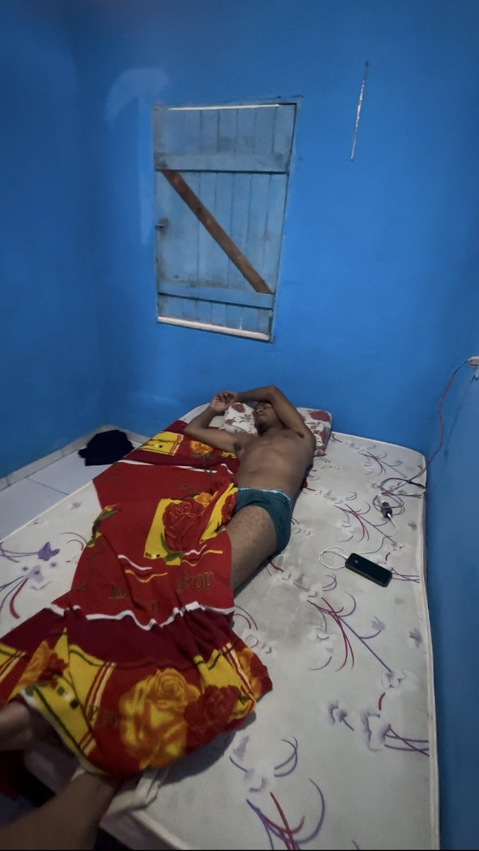 Peguei o compadre dormindo de cuequinha 😈😈😈👇🏽

privacy.com.br/checkout/indio…