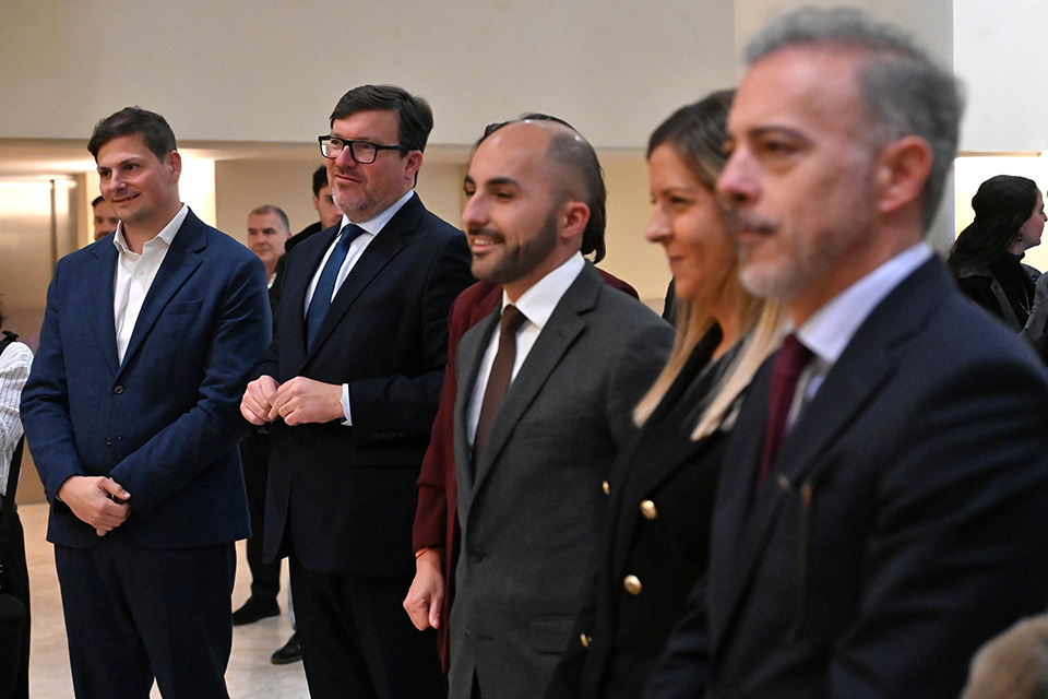 IPDJ I.P. tweet media