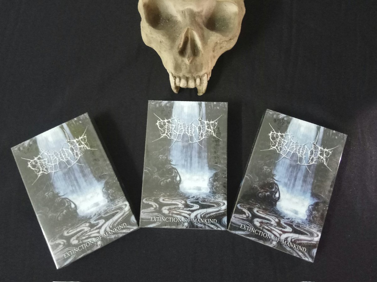 WR STORE tweet media