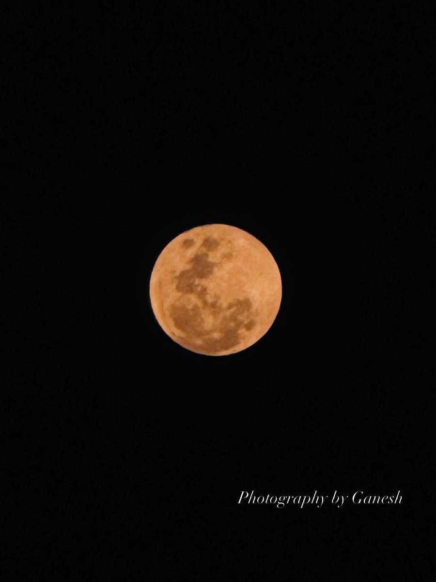 gane_pall's tweet photo. Blood moon 

ನಮ್ಮ ಮೈಸೂರು 

@NASASolarSystem #BloodMoon #Lunarisclipse #fullmoon https://t.co/IcJbtJmZ1d