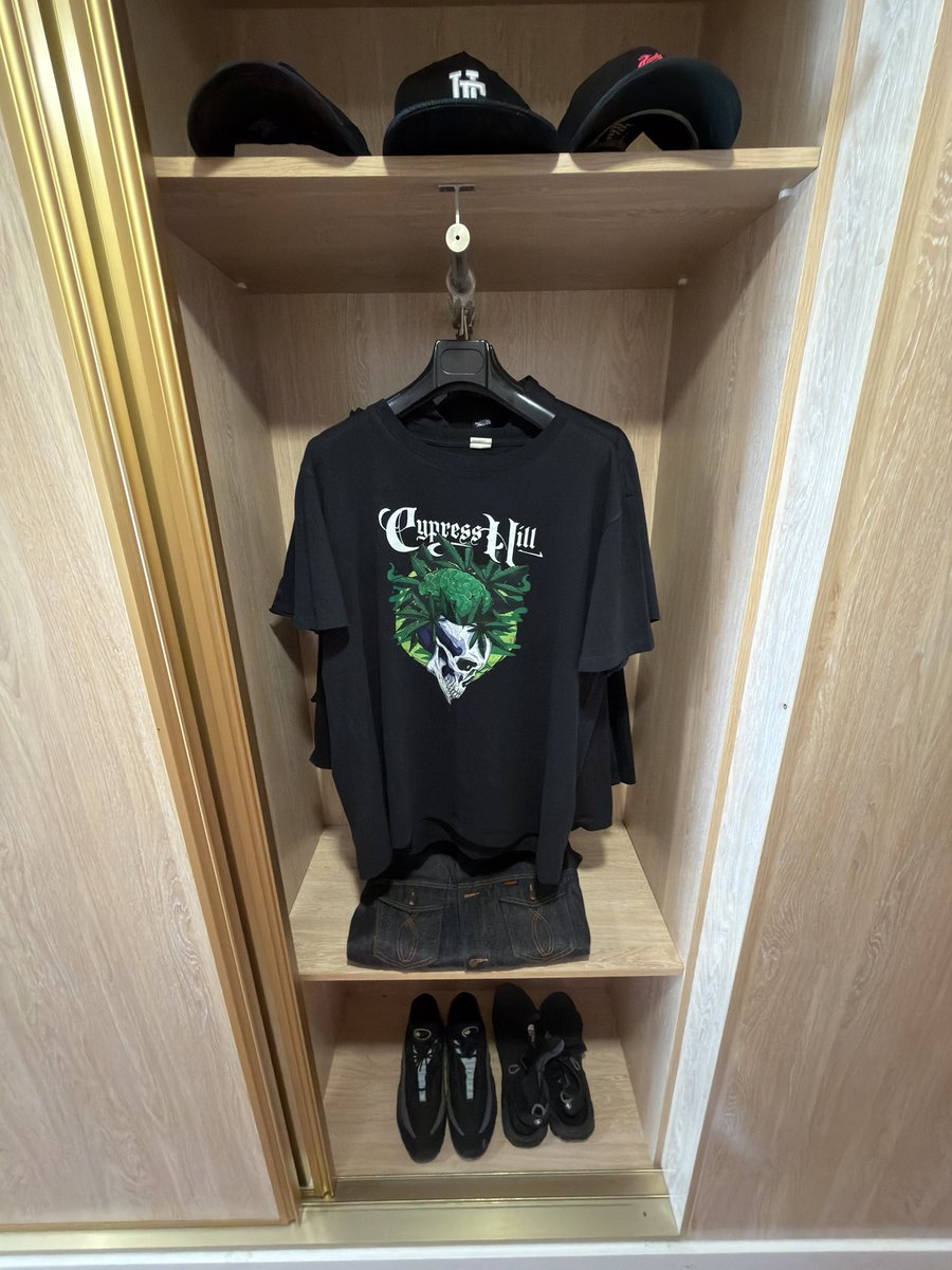 Franny Griffiths 🕷 tweet media