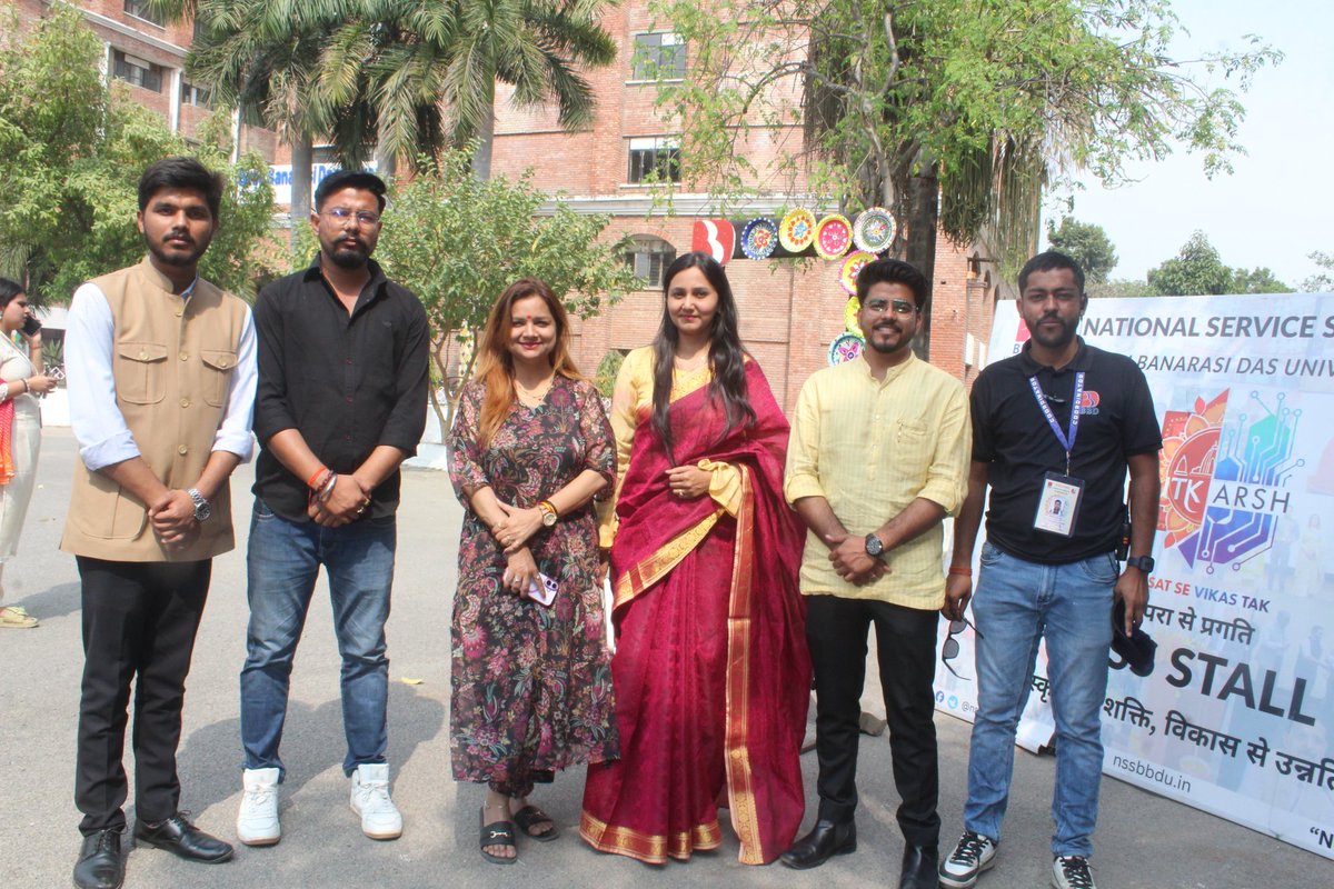nss_bbdu's tweet photo. Day 3 at UTKARSH 2026 was filled with creativity and strategy at the NSS stall! A thrilling chess competition and a beautiful cursive writing contest kept students engaged, while visitors explored and enjoyed the vibrant activities. 

#nss #nssbbdu #nssrdlucknow #nssuttarpradesh https://t.co/5BeqUAEHp1