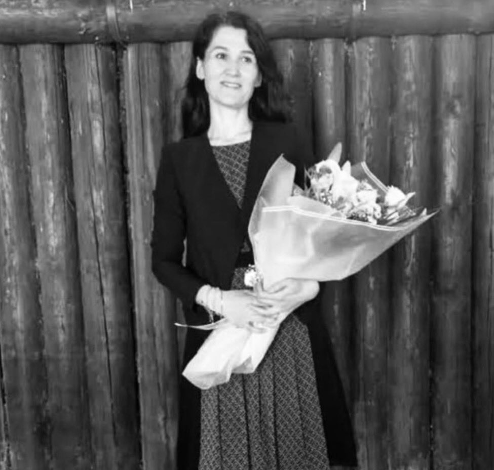 Menfur bir saldırı sonucu kıymetli Fatma Nur Çelik öğretmenimizi kaybettik. Allah’tan rahmet; ailesine, öğrencilerine ve eğitim camiamıza sabır ve başsağlığı diliyorum. Mekânı cennet olsun.

Hayatını gençlerimizin eğitimine ve istikbaline adayan, mesleğini büyük bir özveri ve