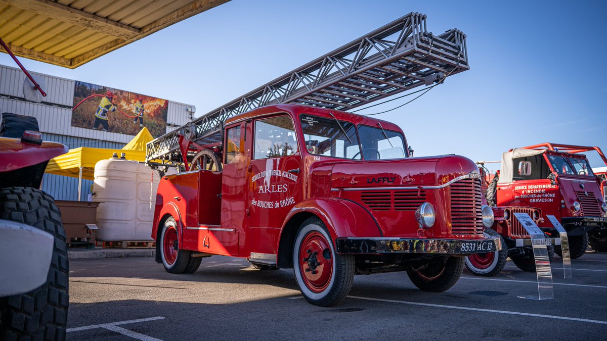 Pompiers_13's tweet image. Deux véhicules, deux générations…

Un seul ADN : celui des femmes et des hommes qui veillent sur vous, hier comme aujourd’hui 🚒❤️

#Pompiers13 #TransformationTuesday