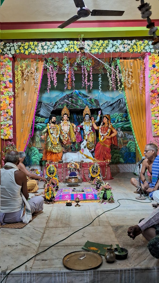 Sagarkumar907's tweet photo. ପବିତ୍ର ଦୋଳପୂର୍ଣ୍ଣିମା ଓ ଗିରିଗୋବ��୍ଦ୍ଧନ ପୂଜା ର ହାର୍ଦ୍ଦିକ ଶୁଭେଚ୍ଛା ଓ ଅଭିନନ୍ଦନ || Warm greetings and congratulations on the auspicious occasion of Dola Purnima and Girigovardhan Puja. #Holi #Kaipada #Jajpur #Odisha #Trending #Odishatourism https://t.co/NgdPziV2nD