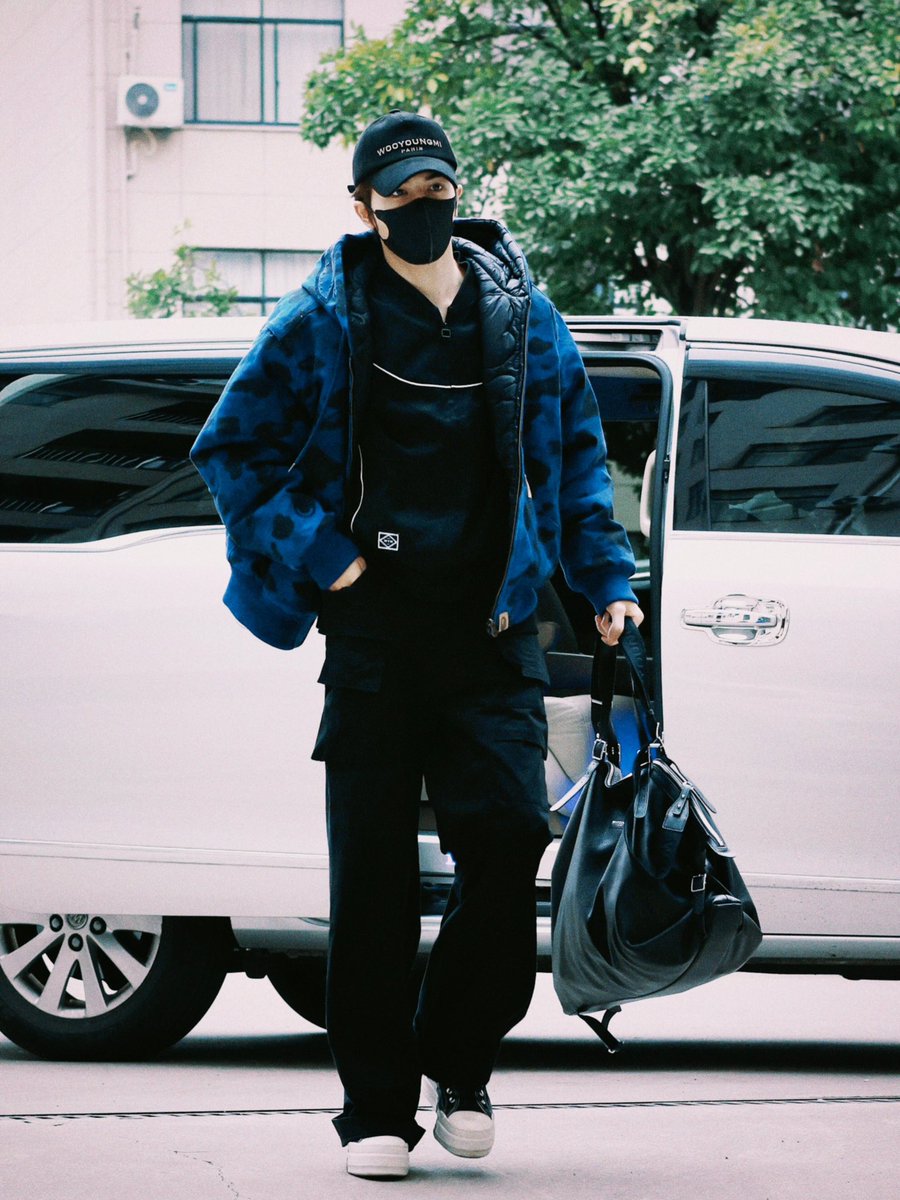 patrick_thfc's tweet photo. 260303 | #BAPE

ʚ🐰ɞ

BAPE® ทำเนียบคนดัง
นักร้อง และนักแสดงแพทริค ร่วมถ่ายทอดสไตล์สตรีต สวมแจ็กเกตจาก BAPE® คอลเลกชัน 2026 Spring/Summer

#แพทริค #PatrickFinkler 
#尹浩宇 #แพทริคณัฐวรรธ์ https://t.co/S1PvkhZLEu
