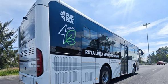 Jorozebe's tweet photo. Cada unidad de BRT cuesta aproximadamente 6 millones de pesos. El presupuesto asignado para el cablebús es de 7 mil millones, con ese presupuesto se pueden comprar 1,166 unidades. En #Puebla apenas tenemos 312 unidades con 4 líneas. 
Podríamos tener hasta 8 líneas de @RUTA_Puebla https://t.co/vRx9fplSCY