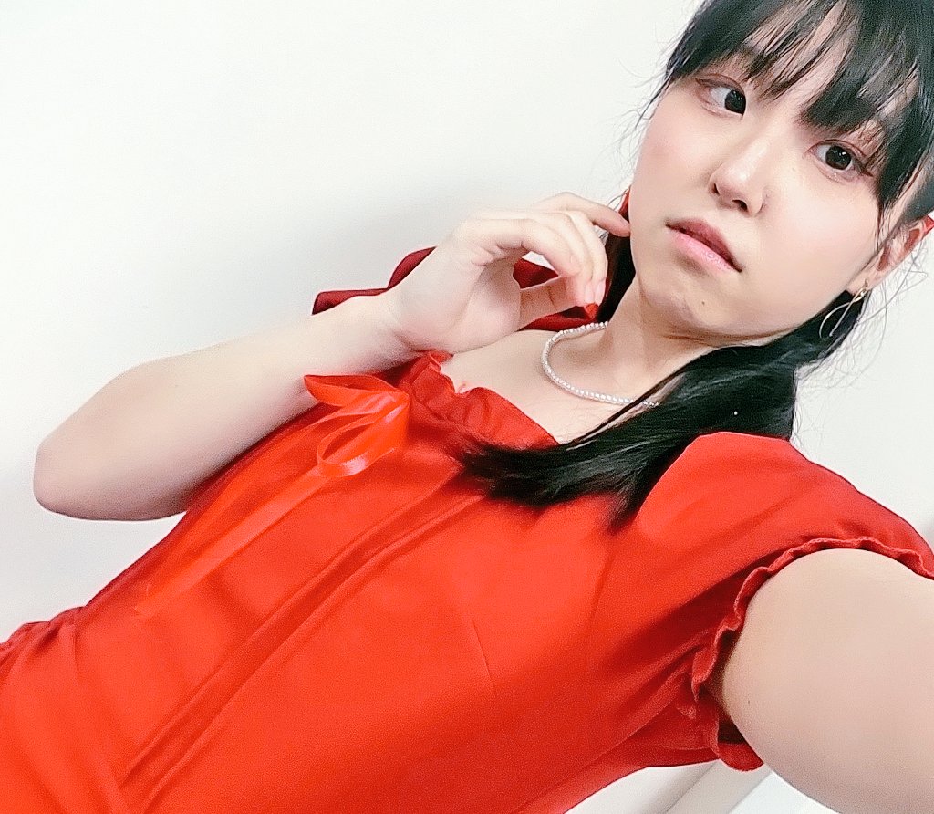 Rei0212_DB's tweet photo. 皆様ごきげんよう〜✨👑
ぼかしょご来場いただきありがとうございました〜〜！（告知、忘れてたね…）
今回！！自分のほんっとうに大好きなグループの曲をカバーさせていただいて本当に光栄な回でした🙏
フルではなくカットverだったんですが、カット部分なども自分が決めさせていただいたり……!?
↓ https://t.co/9JcTrJauiE