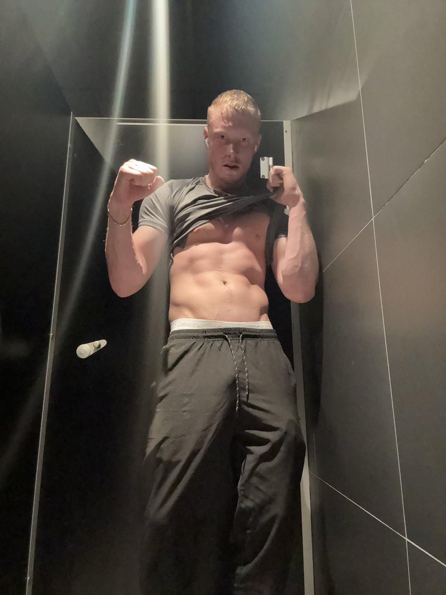 CHAVBARB tweet media