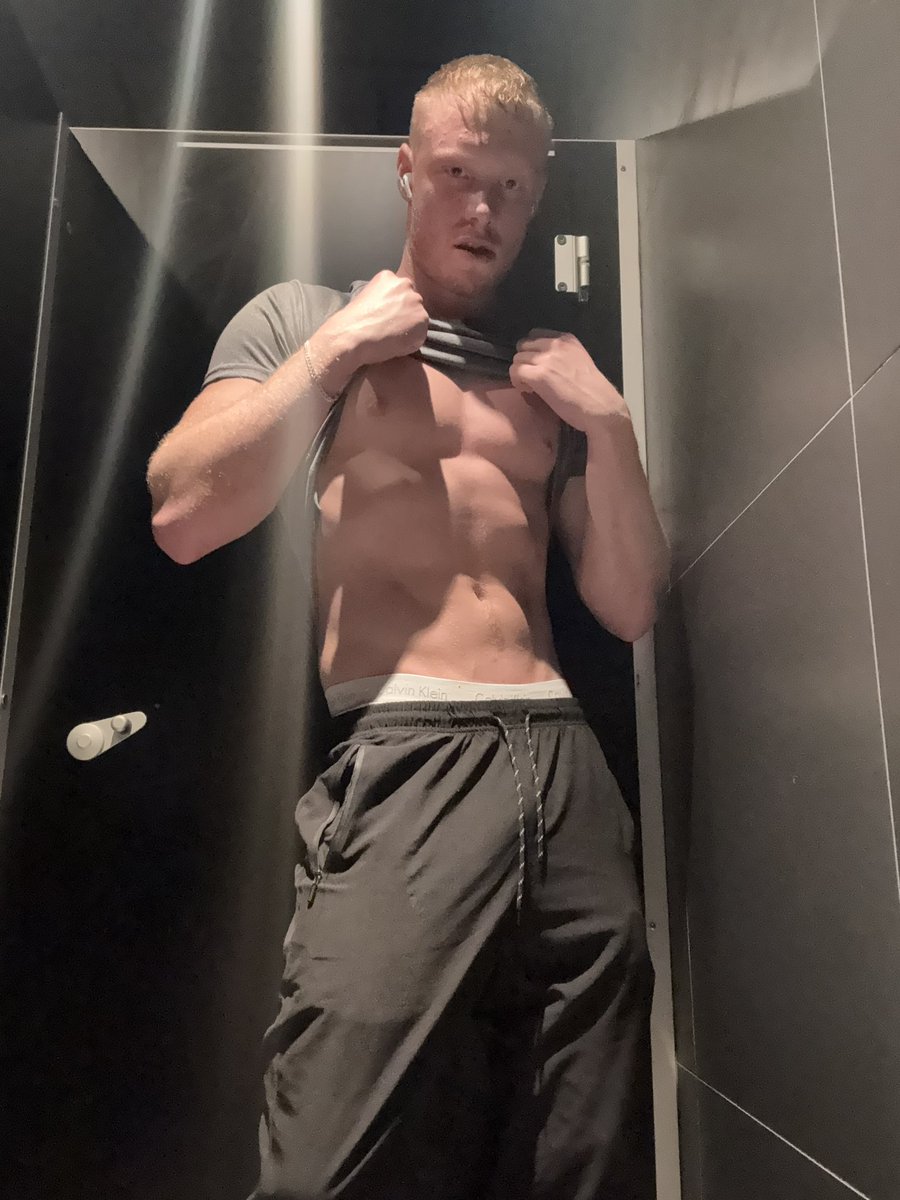 CHAVBARB tweet media