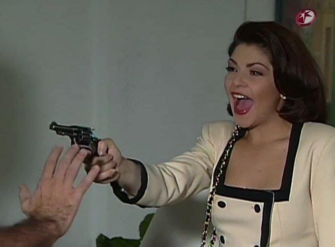 mi mamá obligándome a recordar su contraseña del correo