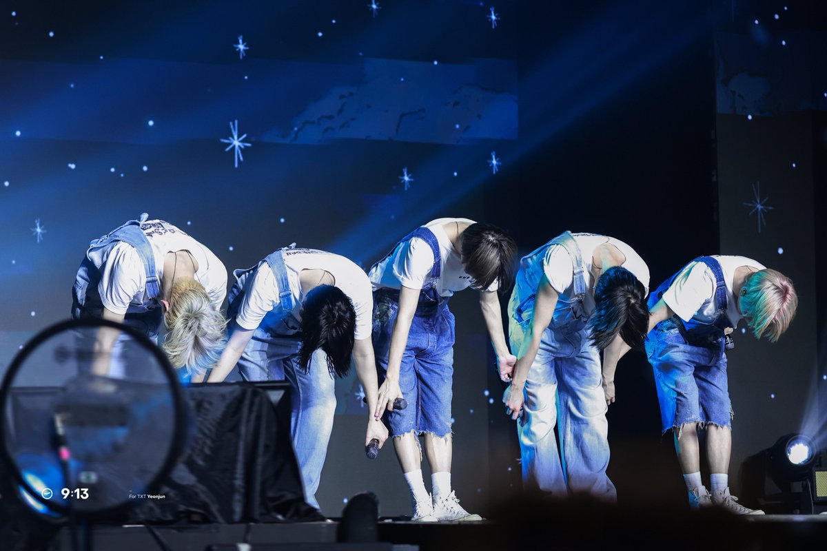 𝟗:𝟏𝟑 tweet media