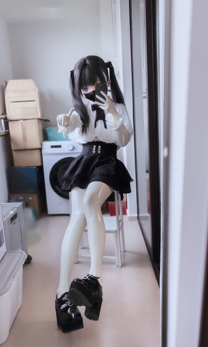 Kiri 本舗 🍩 tweet media