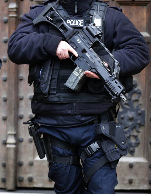 Benonwine tweet media