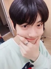 수빈이 연습생 때 뉴 셀카 ㅜㅜㅜㅜ
