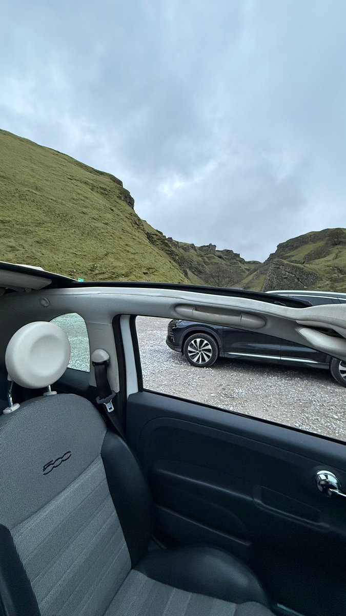 الدليل الكويتي في بريطانيا tweet media