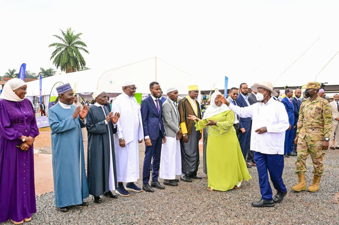 TK_TwekambeK's tweet photo. 🚨 JUST IN: H.E. @KagutaMuseveni at Millennium Park Grounds, Lugogo has launched  Tamini General Insurance — Uganda’s first insurer rooted in Islamic principles and Qur’anic teachings under @salaambank_ug
@Onc_nrm1

#TaminiInsuraceLaunch 
#ONCatWork 
#ONCupdates https://t.co/RDeXv44caX