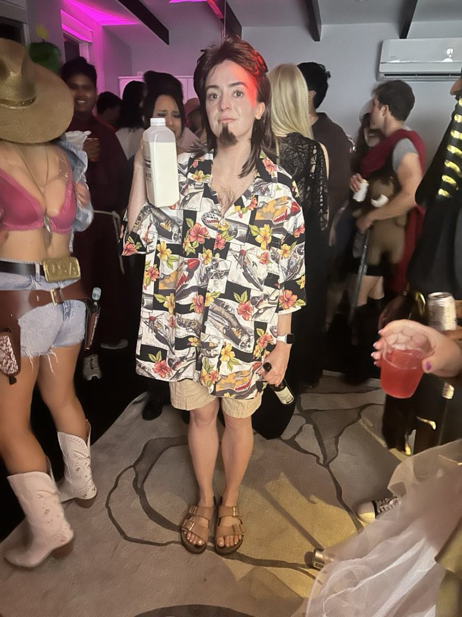 Lauren Self tweet media