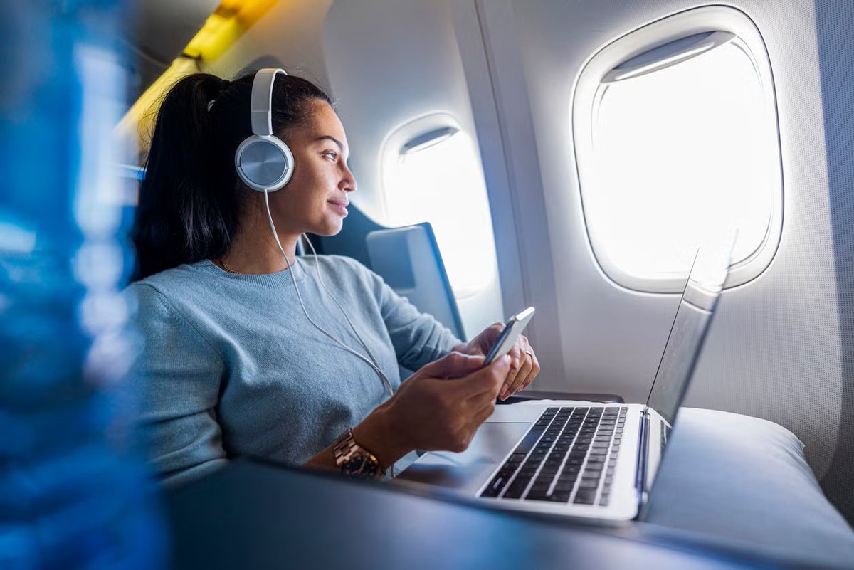 LinkTechnlogies's tweet photo. American Airlines is rolling out free high-speed Wi-Fi on 900-plus aircraft.
Satellite-powered internet from Viasat and Intelsat is turning flights into full-speed work zones.
#AmericanAirlines #InFlightWiFi #AviationTech #Connectivity #TravelTech https://t.co/hciDcyKB17