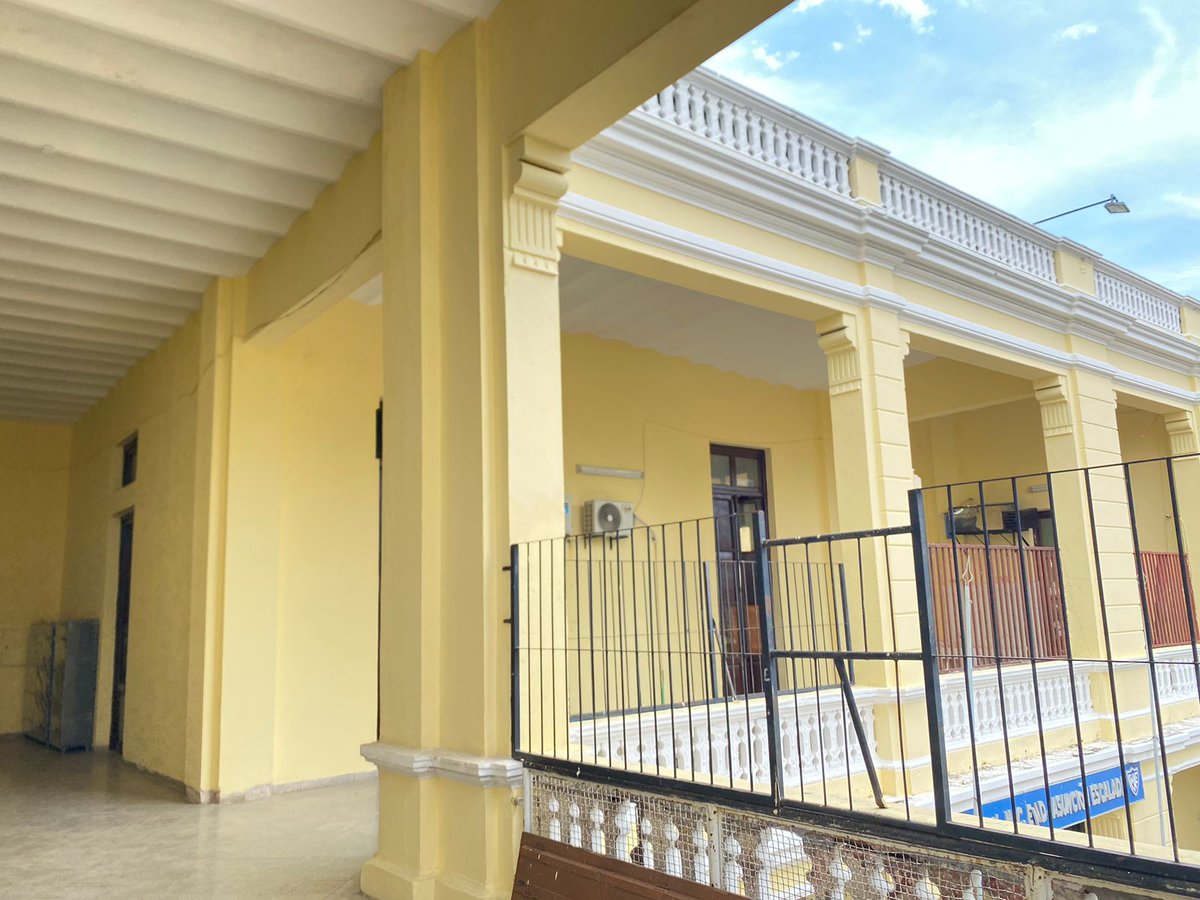 MECpy's tweet photo. Culminamos los trabajos de reparación y mantenimiento de la infraestructura del emblemático Colegio Nacional Asunción Escalada. https://t.co/vPt4OW3yGi