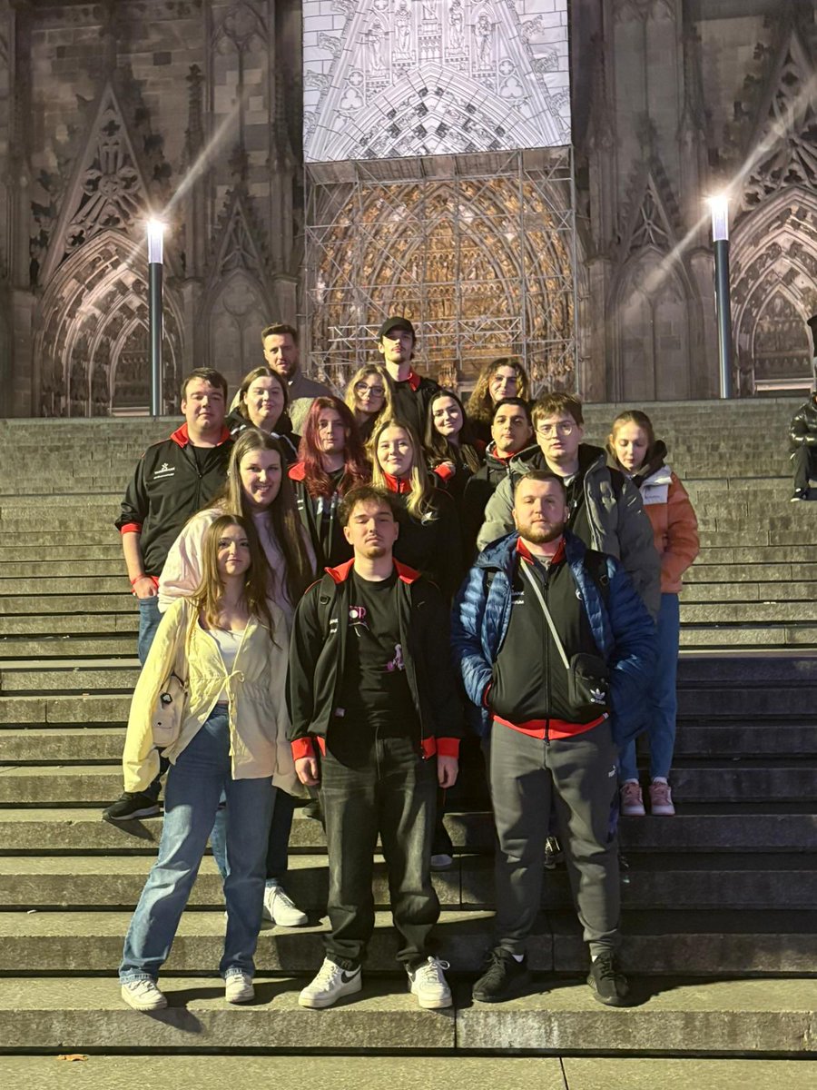 FOKUS Nico 🕷️ tweet media