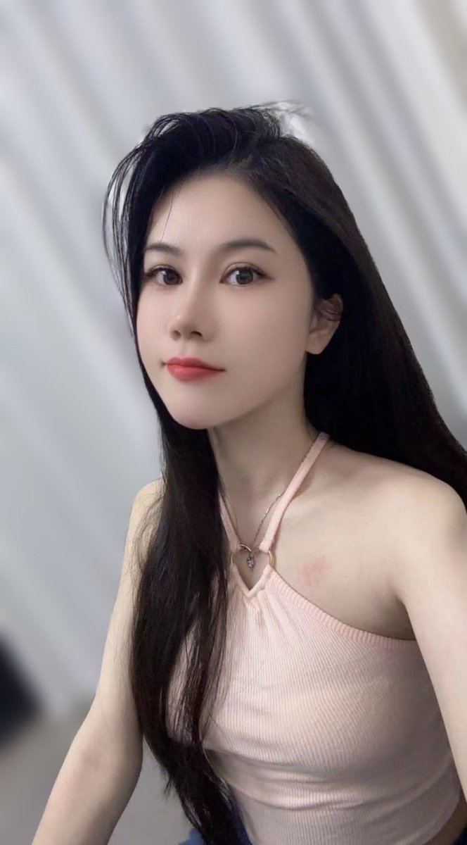 Zjiang77's tweet photo. 需要资源点击👆置顶推文🔗
课室：廉江市
年龄：25
身高：162

水费：600p/40分、1000pp/80分
⚠️上课需要提前预🈷️，喝🍺、素质低勿扰！

服务：调情陪浴➕👄爆➕漫游➕69➕爱爱➕丝袜制服➕乖巧挺话，姿势任摆，如似女友
#湛江资源  #湛江约炮  #湛江线下  #湛江兼职  #湛江楼凤 https://t.co/rZTcAoZLuC