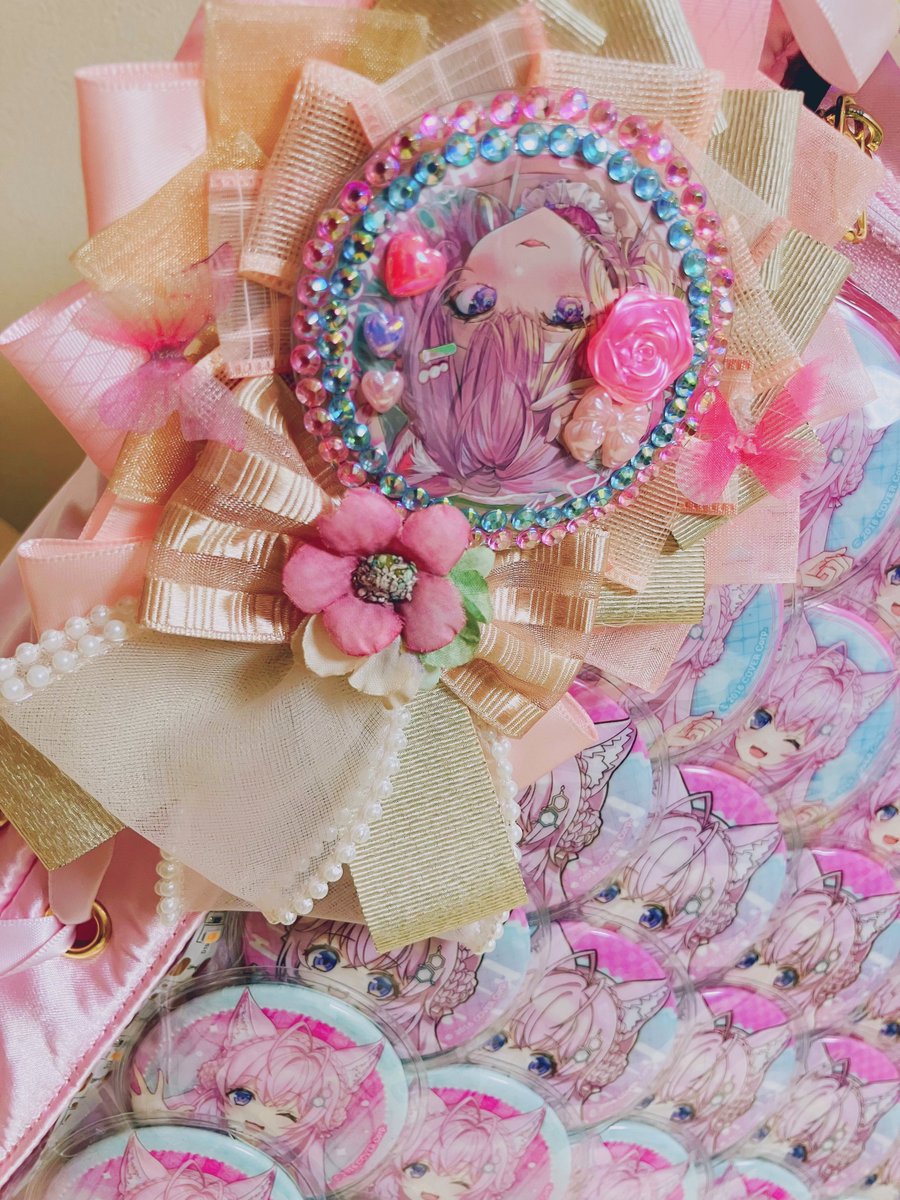 今年のfes & EXPOは2種類のこよちゃん痛バを持って参戦します🧪 左側は