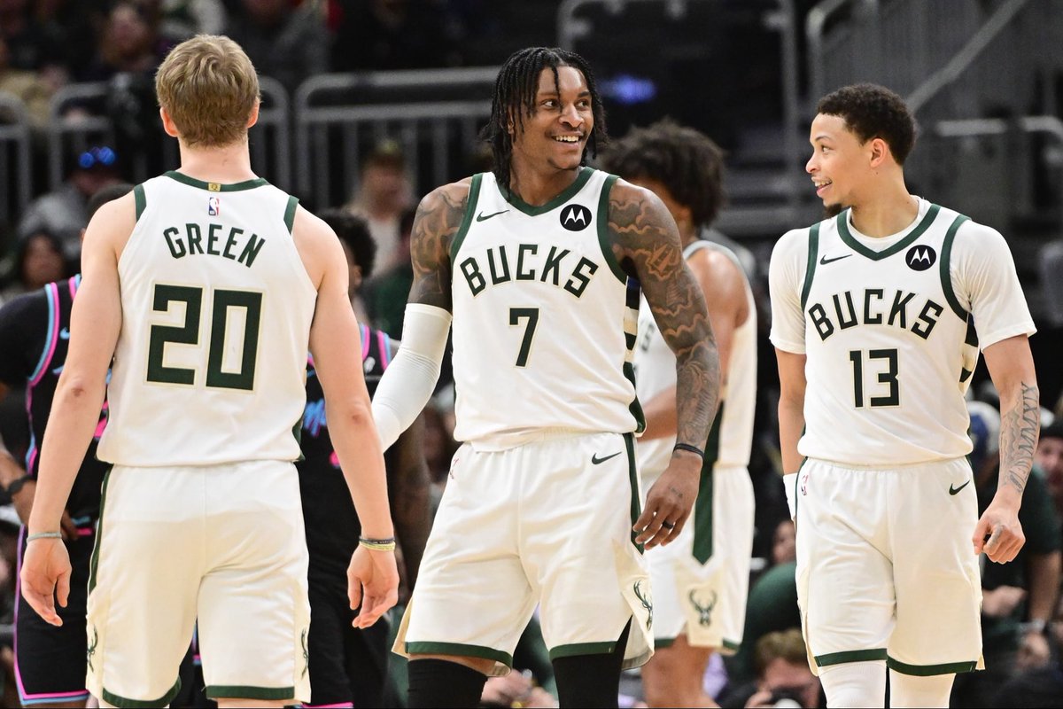 SleeperBucks tweet media