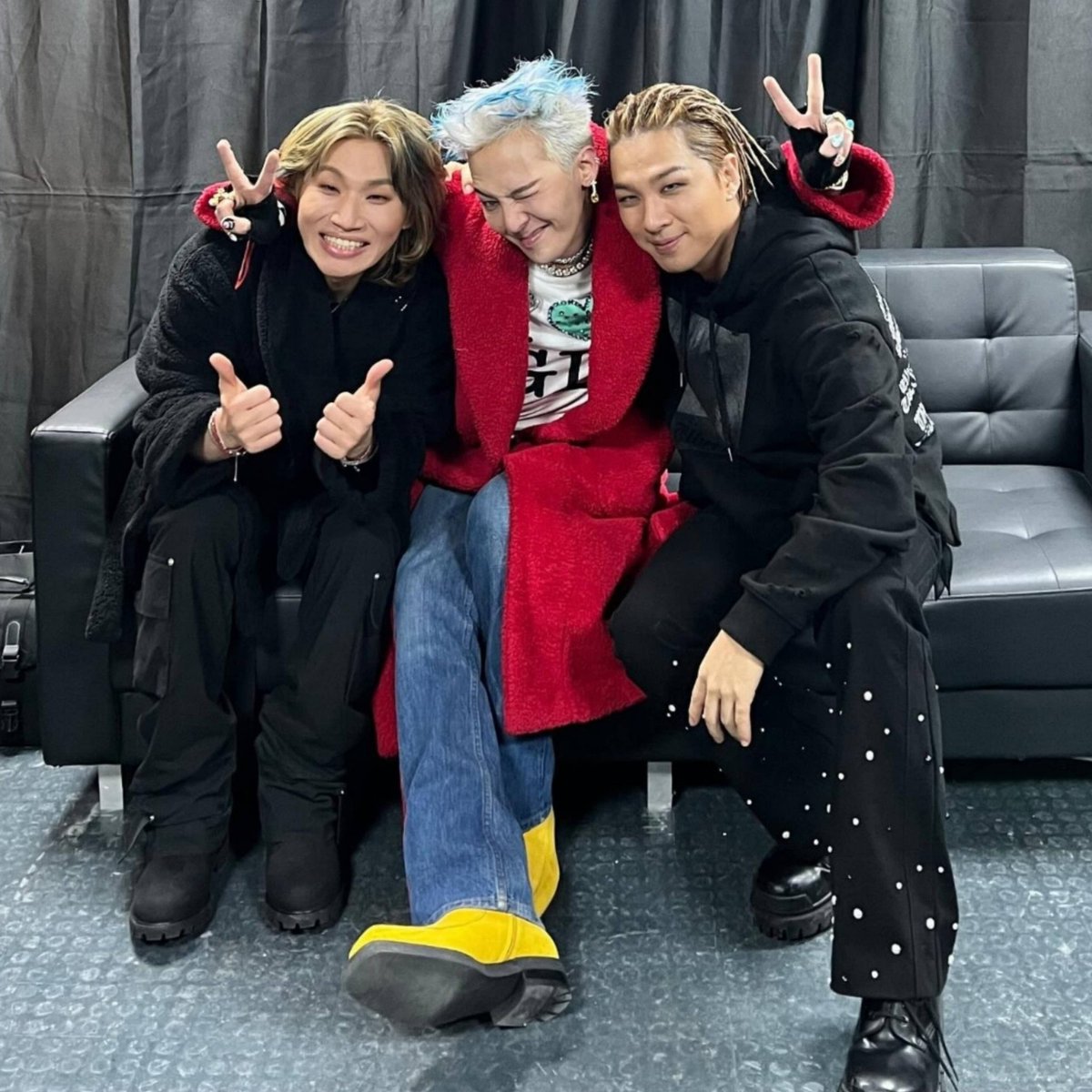 OneilyMusic's tweet photo. BIGBANG will officially embark on a world tour to celebrate their 20th anniversary this year. https://t.co/zY2RdQ75dU