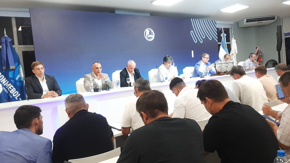 #FederalA ATENCIÓN: Primera fecha Zona 2 <a href="/ascensointerior/">Ascenso del Interior</a>

Sarmiento Resistencia - Juventud Antoniana
Boca Unidos - Sarmiento La Banda
Tucumán Central - Mitre Posadas
San Martín Fsa - Defensores de Puerto Vilelas

Libre: Sol de América Fsa