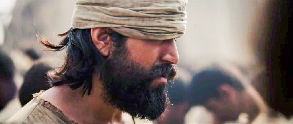 You are underestimating the..

The Man Who Introduced 50Cr to 1200Cr..Turned debut, small directors into star directors.. Broke regional barriers for kannada cinema.!

Monster Mind behind Kgf-1 Promotion.!!

"Don't Teach The Father How To Fuck.!"

#ToxicTheMovie  #Yash
#YashBoss