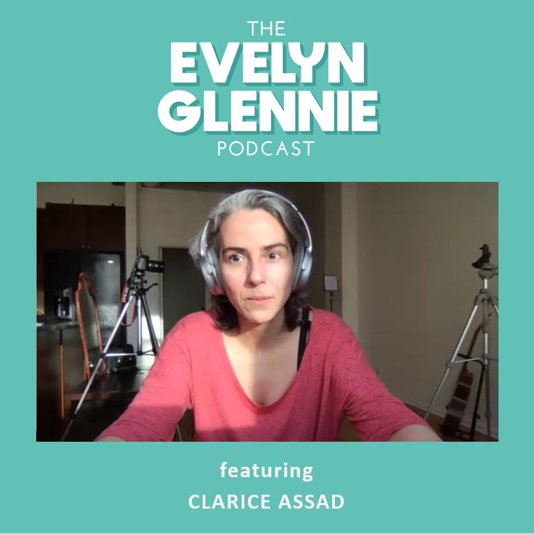 DameEvelyn's tweet image. In March 2021, Composer Clarice Assad chatted to me about her musical upbringing, inspirations, diverse range of skills and approach to composing a percussion concerto...  

Video: youtu.be/NVyWME_KX_o 

#TheEvelynGlenniePodcast #ClariceAssad #Composer #Percussion #Podcast