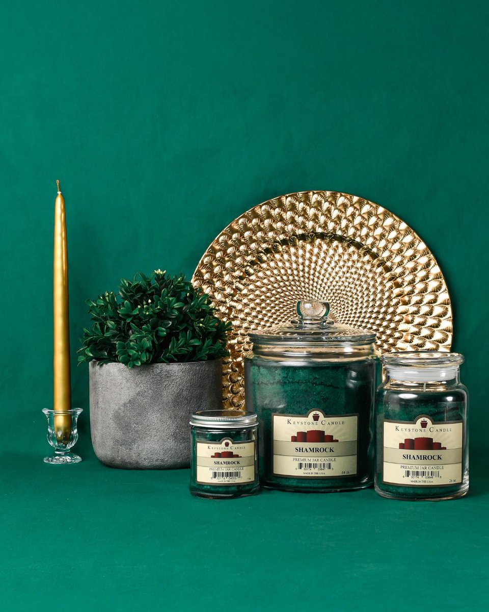 keystonecandle's tweet image. Dark green and gold are the perfect duo for St. Patrick's Day.💚💛
#KeystoneCandle #stpatricksday #ShamrockSeason #chocolatemint #decorinspiration #limitededition