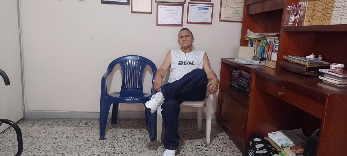 fundelibertad's tweet photo. ASESORÌA CIVIL Y DE FAMILIA
El señor Elkin Armando Durango acude la las instalaciones de FUNDELIBERTAD, para recibir asesorìa y apoyo, ya que èl nos informa que se està encargando de cuidar solamente a su madre que està en malas condiciones de salud, y su grupo familiar de ... https://t.co/6kCDFl3gmB