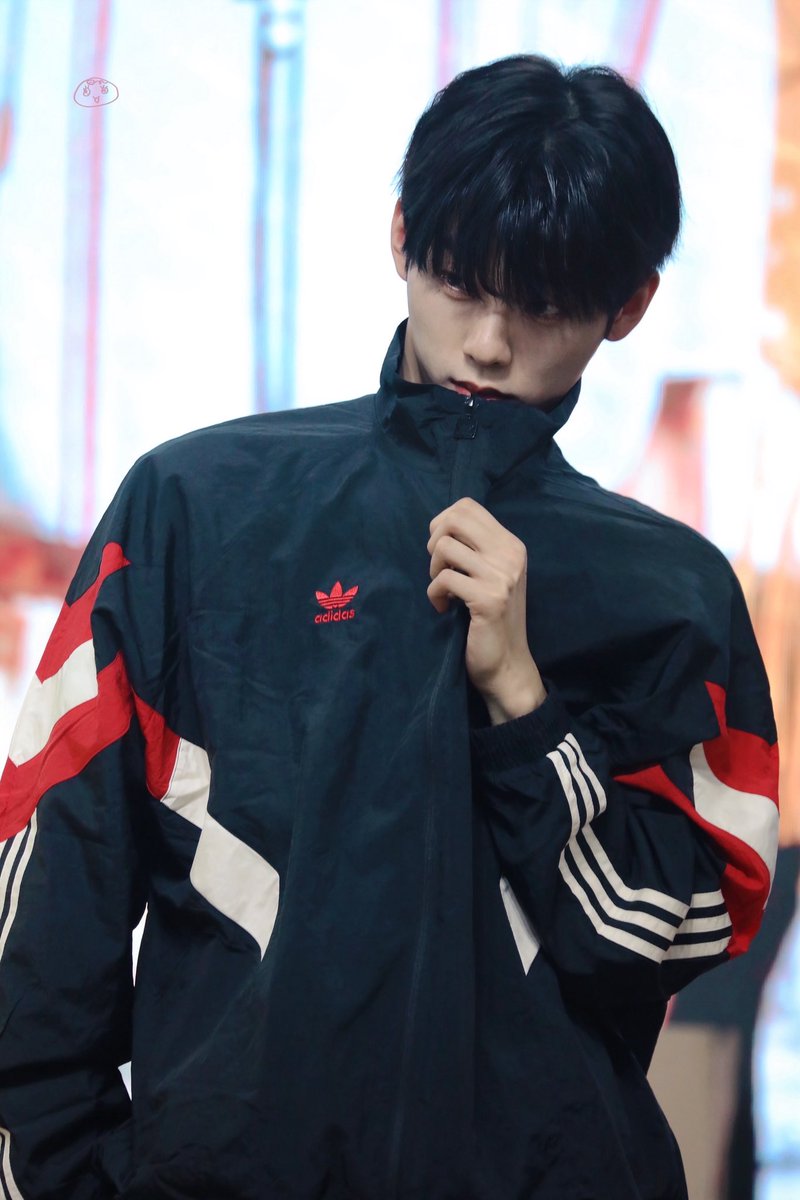 250302

인기짱 체대생 ㄷㄷ

#이정현 #EVNNE