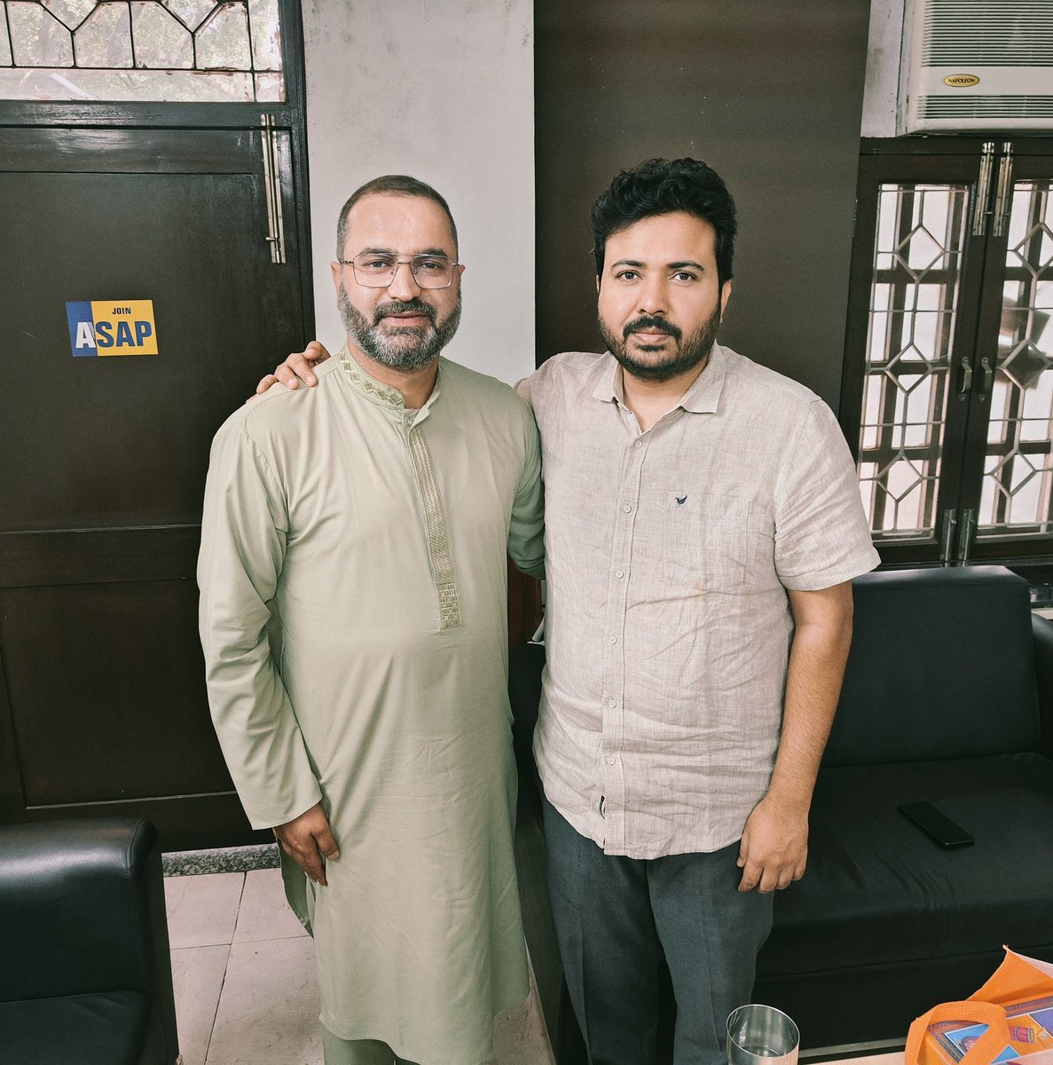 Visited Delhi to congratulate our respected leaders, mentors, and the entire #AAP family. Extended #Holi wishes to everyone on this joyous occasion.
I had the privilege of meeting my mentor Shri <a href="/msisodia/">Manish Sisodia</a> ji, my inspiration Shri <a href="/SanjayAzadSln/">Sanjay Singh AAP</a> ji, our J&amp;K Incharge Shri