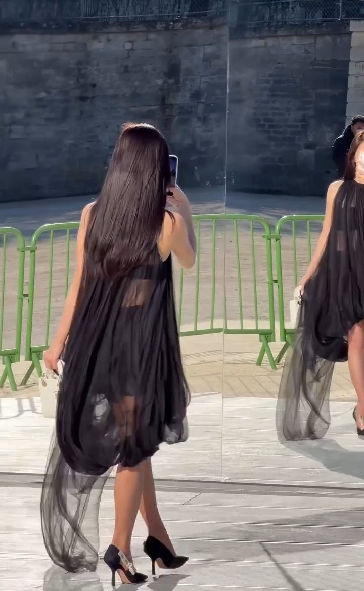 แก้มือจากชุดเขียวสู่ชุดเสว ยอมแล้วค่ะจีจี้😭