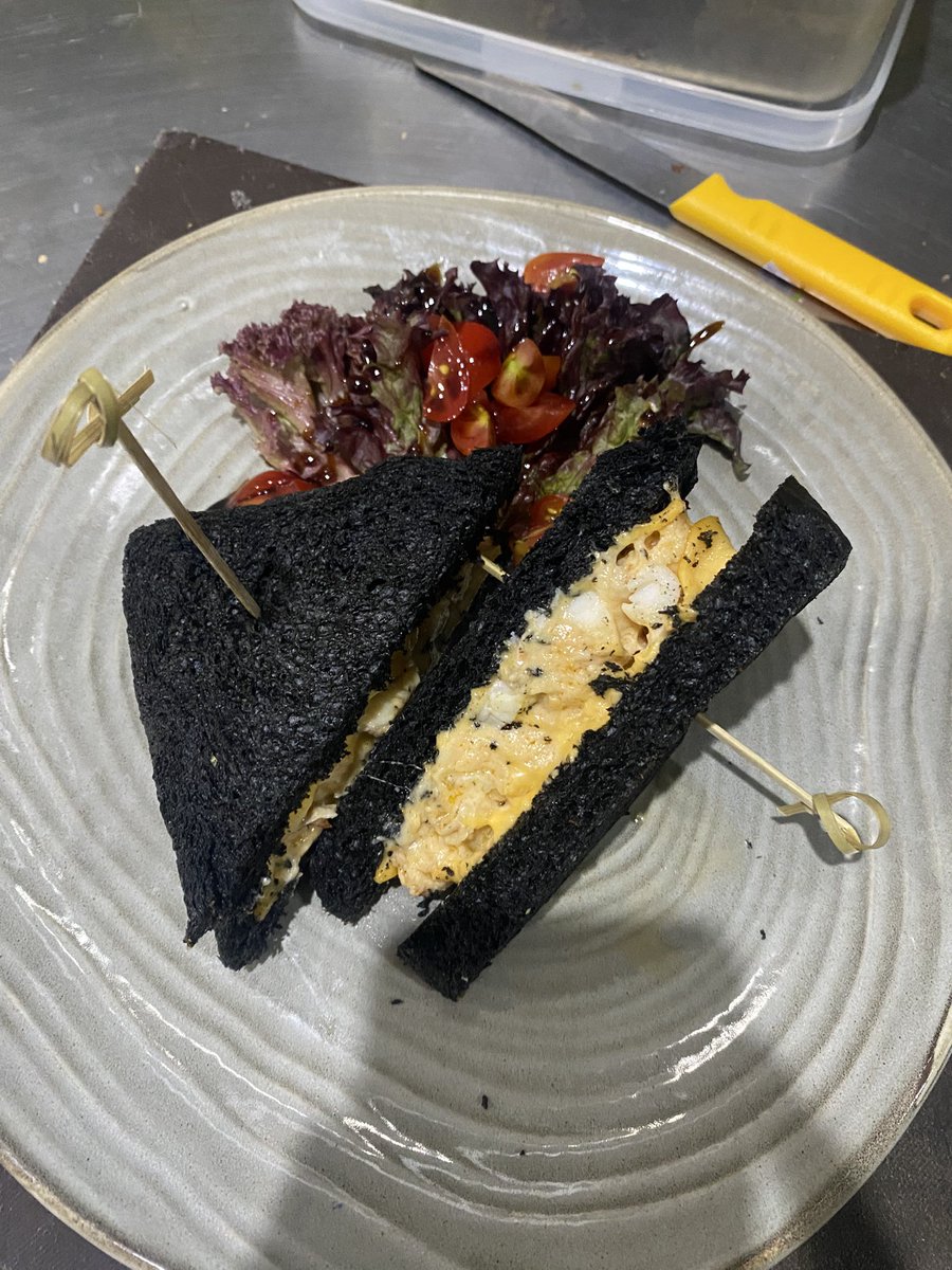 Priyanut32222's tweet photo. 👩🏻‍🍳 https://t.co/YysBVQanqU