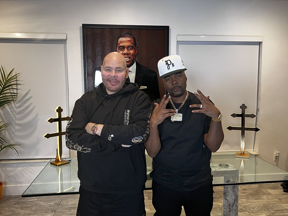 memphisbleek's tweet photo. 💎 NEW EPISODE
The Don is in the building! @FatJoe 😎
pulls up for an unforgettable episode of
@RocSolidPodcast with @MemphisBleek.
This one is 🔥🔥🔥

TUESDAY – @BlackEffect
THURSDAY – #YouTube 📺

🏆💪 @DrinksChamps https://t.co/xoO0EcuIXU