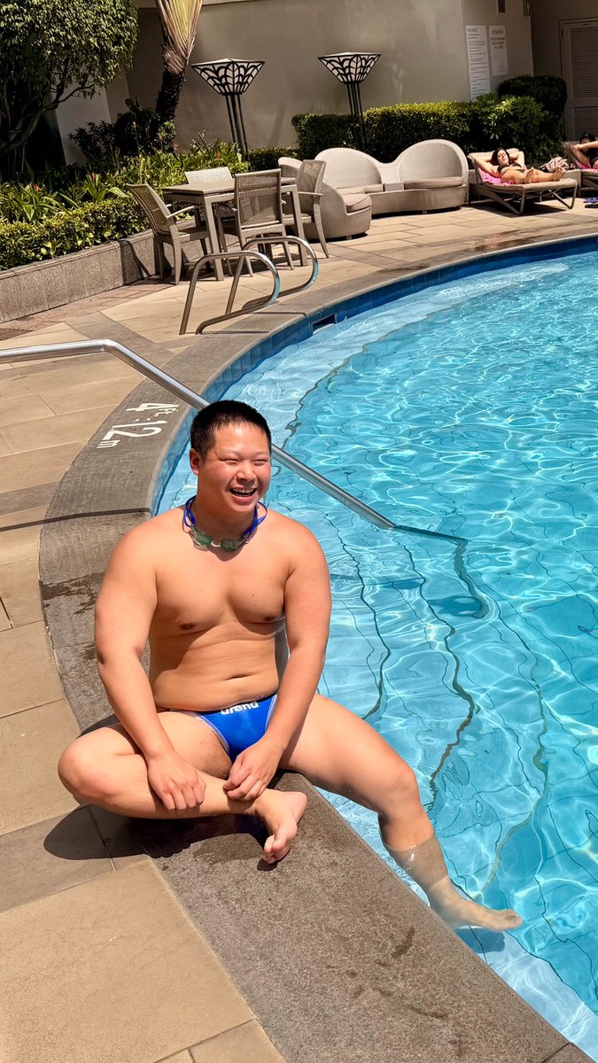 轟隆隆大岩蛇 tweet media