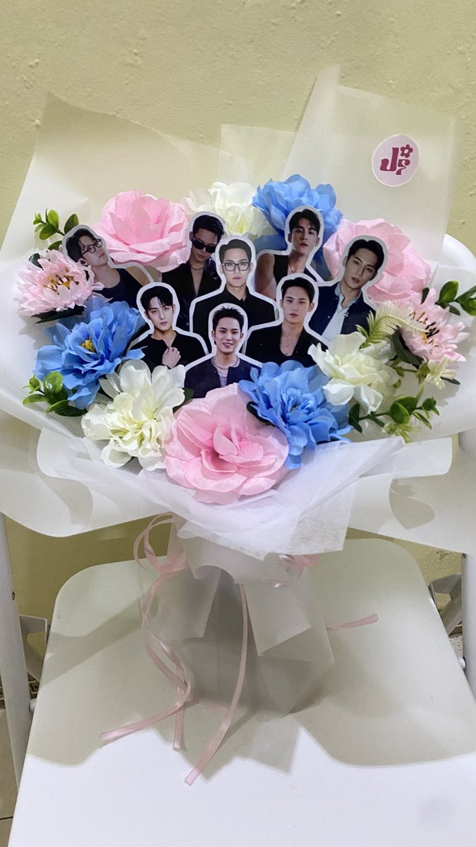 raꪔ̤̮ tweet media