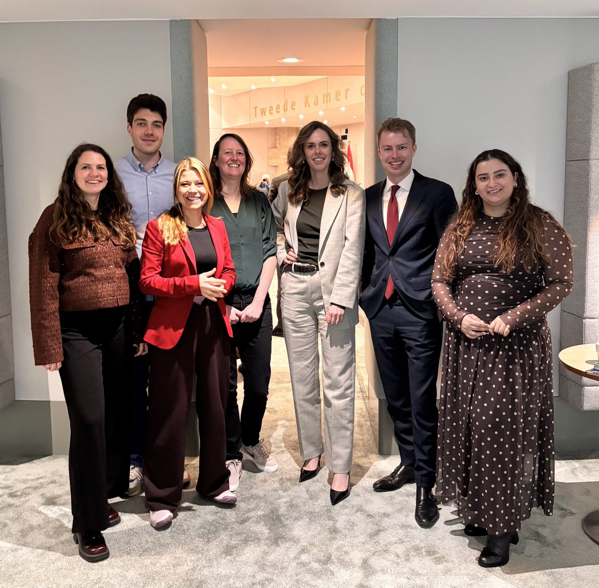 Even voorstellen: Team Zorg van <a href="/gl_pvda/">GroenLinks-PvdA</a> ❤️💚

En dankzij deze geweldige beleidsmedewerkers, staan we helemaal klaar voor het debat over de Zorgbegroting. 🙌🏽

Vanaf ongeveer 17u te volgen via de livestream van de Tweede Kamer.