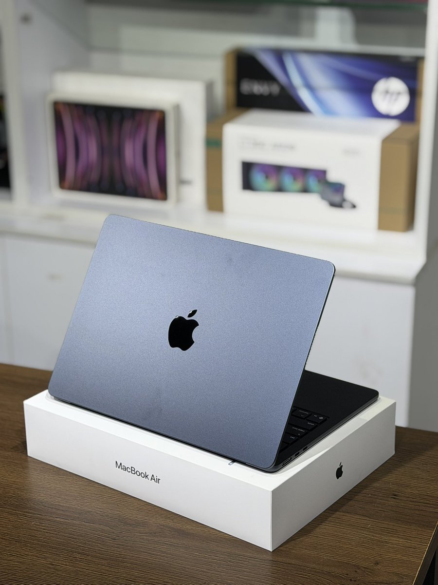 Ricky Customs tweet media